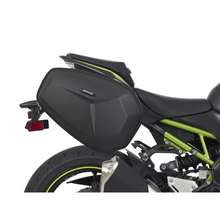 Cargar imagen en el visor de la galería, Fijación lateral Shad Side Bag Holder Kawasaki Z900 (17/22) (K0Z997SR)