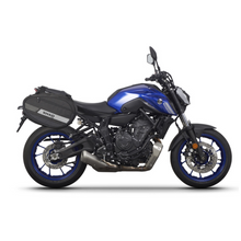 Cargar imagen en el visor de la galería, Fijación lateral Shad Side Bag  Yamaha MT07 (14/22) (Y0MT71SR)