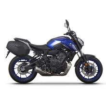Cargar imagen en el visor de la galería, Fijación lateral Shad Side Bag  Yamaha MT07 (14/22) (Y0MT71SR)