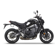 Cargar imagen en el visor de la galería, Fijación lateral Shad Side Bag  Yamaha MT09/SP (21) (Y0MT91SR)