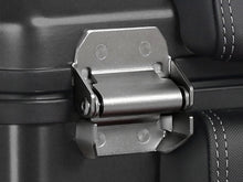 Cargar imagen en el visor de la galería, Shad Top Case TR48 TERRA BLACK EDITION