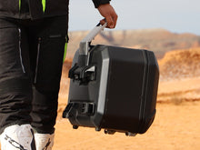 Cargar imagen en el visor de la galería, Shad Top Case TR48 TERRA BLACK EDITION
