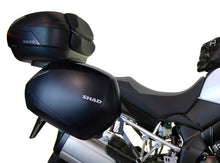 Cargar imagen en el visor de la galería, Shad Anclaje Maleta lateral 3P System Suzuki V-Strom 1000
