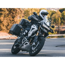 Cargar imagen en el visor de la galería, Maleta para Moto Shad Topcase TERRA TR55 Black Edition
